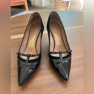 Salvatore Ferragamo black patent leather and suede pumps. Size 7.5